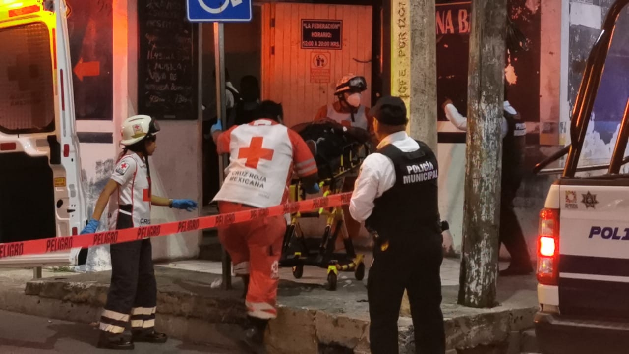 Asesinan a un hombre dentro de un bar en Ciudad del Carmen