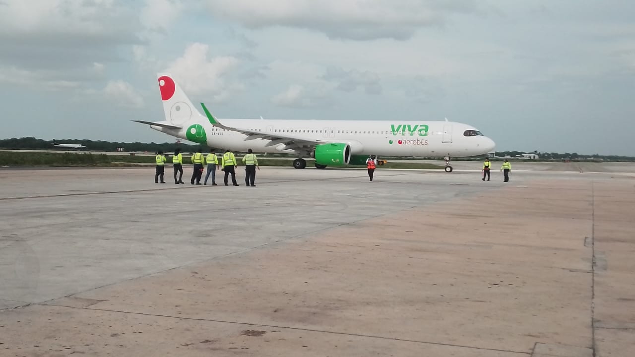 Varios empleados de Menzies en Mérida fueron despedidos y dicen que no los quieren liquidar.