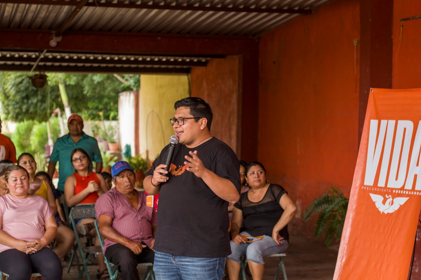 Yucatán: Movimiento Ciudadano denuncia al equipo de Renán Barrera por sobornar a candidatos
