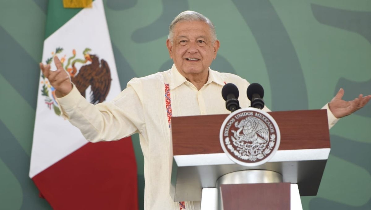 Andrés Manuel López Obrador sugirió que el respaldo del partidpo español VOX a la candidata de oposición no perjudicará, por el contrario, contribuirá al fortalecimiento de su propio movimiento político