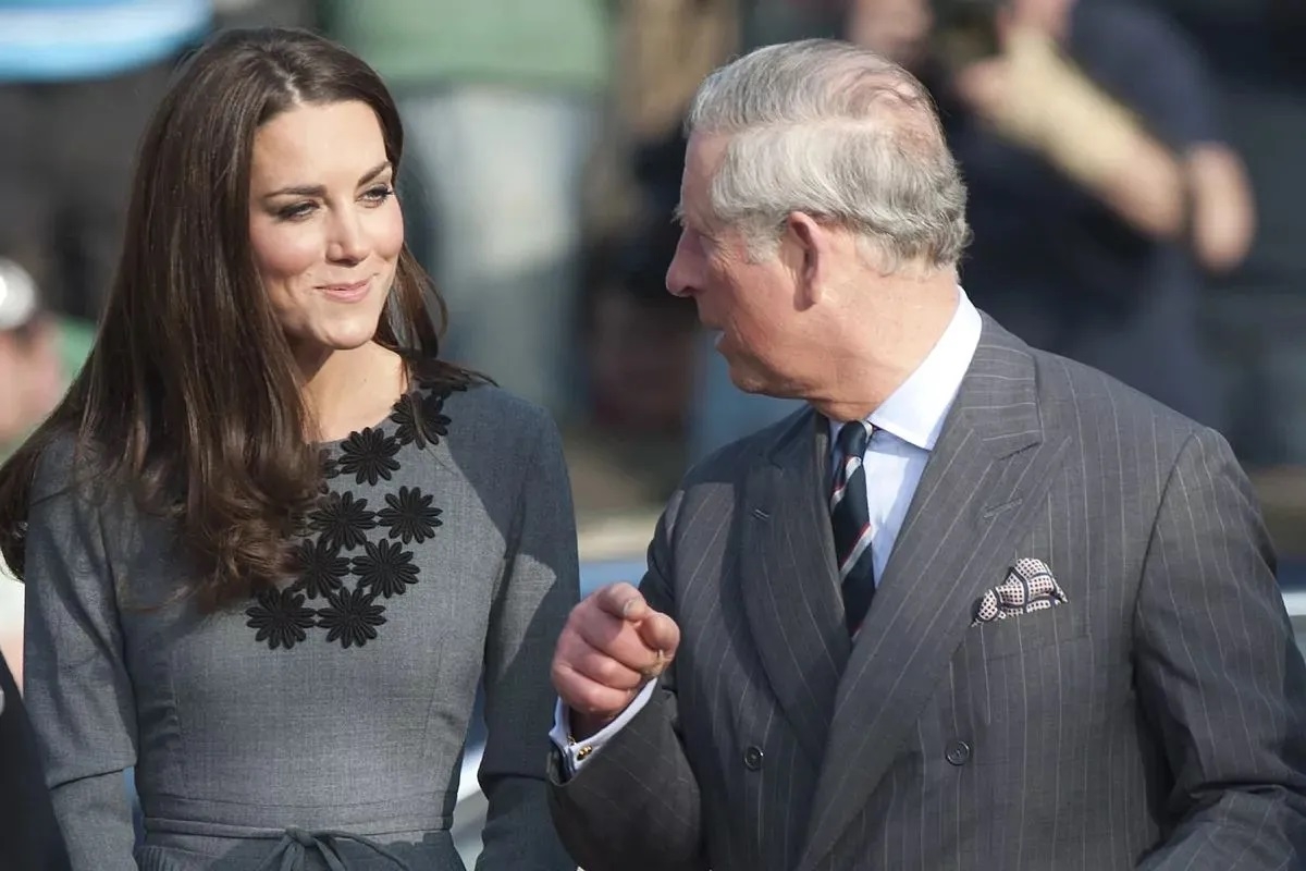 Rey Carlos III visitó y dio ánimos a Kate Middleton mientras se recuperaba de su cirugía
