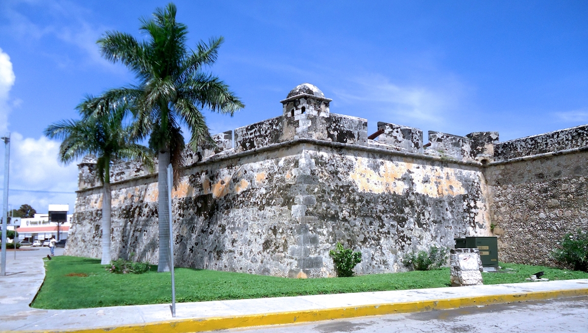 Fue en 1686 que se inició la construcción de la muralla que rodea todo el Centro Histórico de Campeche