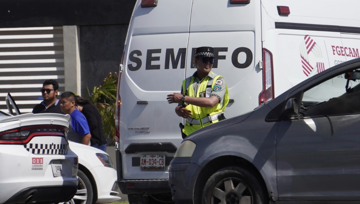 Mujer muere al interior de su vehículo cuando era llevada a un hospital en Campeche