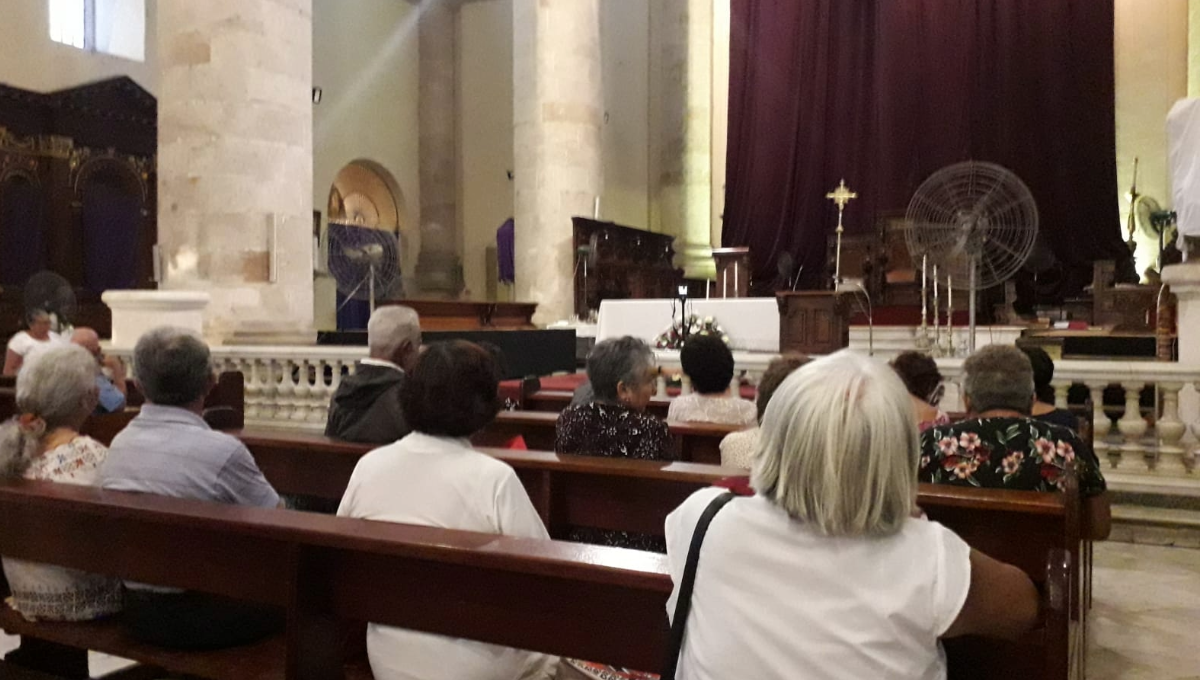 Arzobispo auxiliar de Yucatán celebra la Última Cena de Jesús: EN VIVO