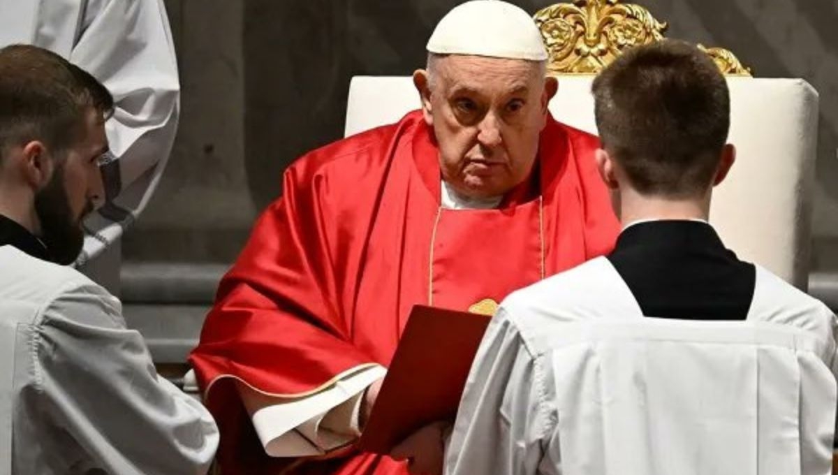 El papa Francisco participará en la vigilia pascual luego de cancelar su asistencia al viacrucis de Roma