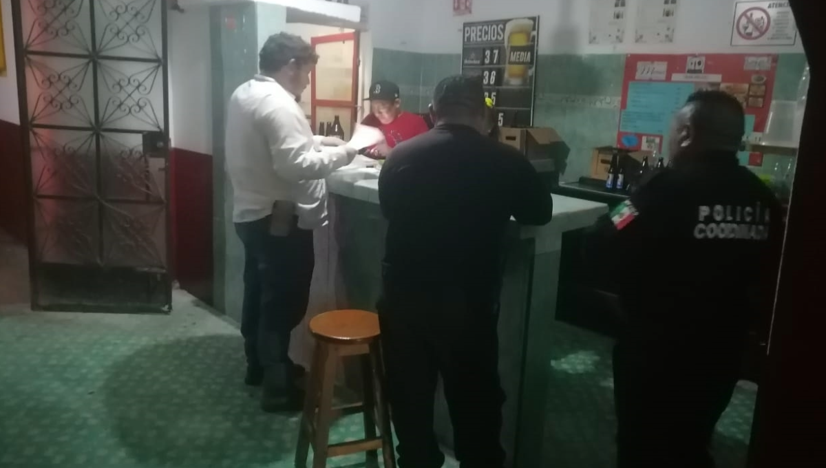 Detienen a ocho mujeres y a un hombre tras una riña en dos bares en Tizimín