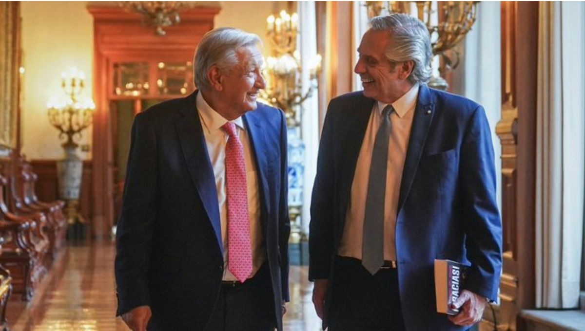 El Presidente de México recibió al ex mandatario argentino Alberto Fernández