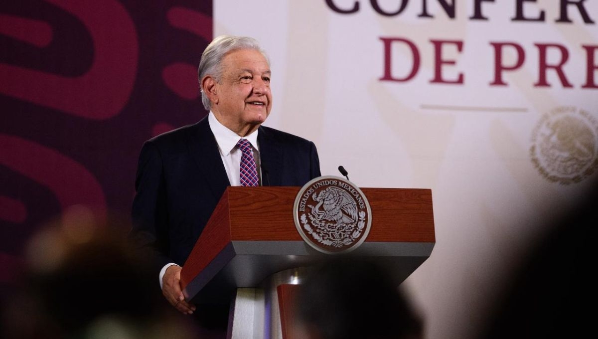 Ante proximidad del #8M, AMLO destaca que una mujer será la siguiente Presidenta de México