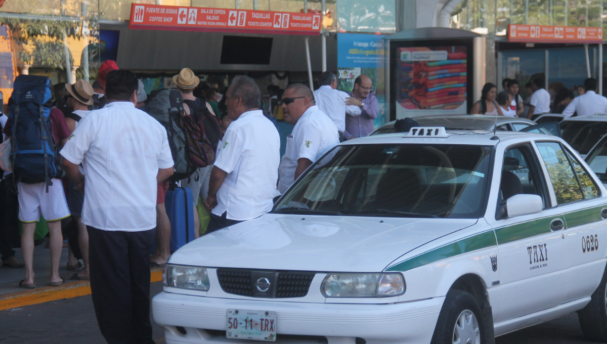 Aumentan las quejas de turistas por robos y transporte en hoteles de Cancún