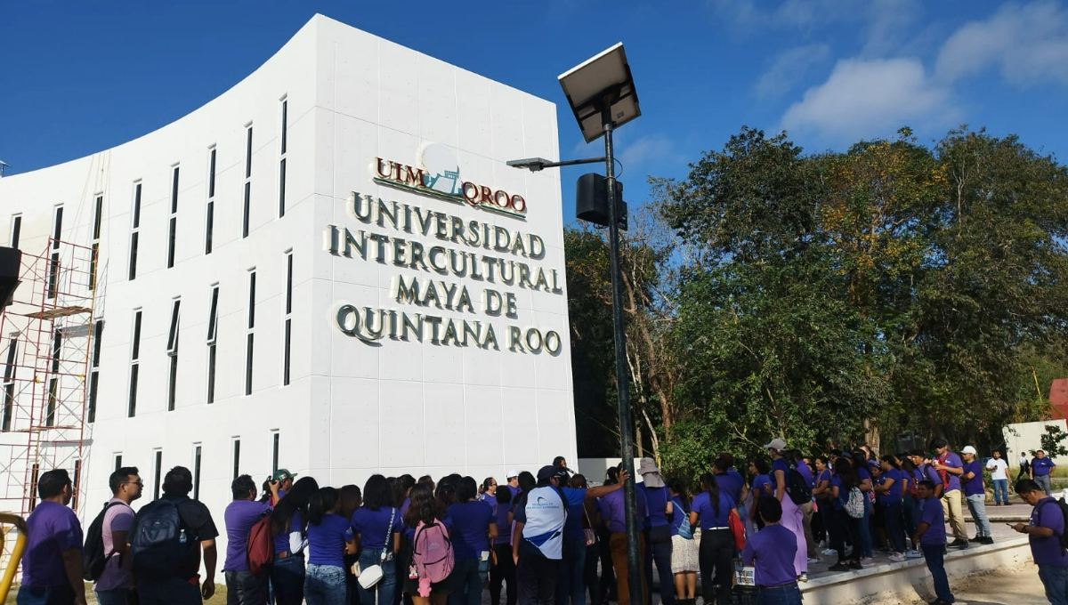 8M: La Universidad Intercultural Maya marchó por el Día de la Mujer en José María Morelos