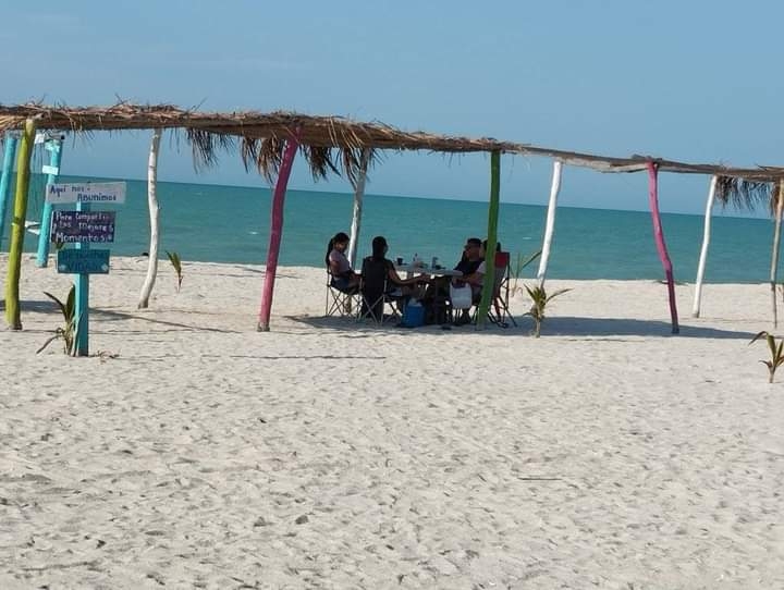 Aumenta número de visitantes en playas de Campeche