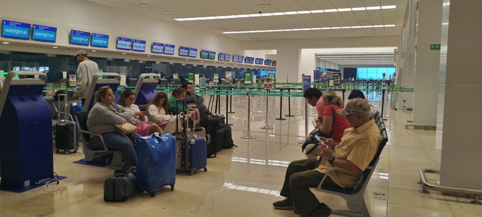 Hubo gran movilidad de pasajeros en el aeropuerto de Mérida