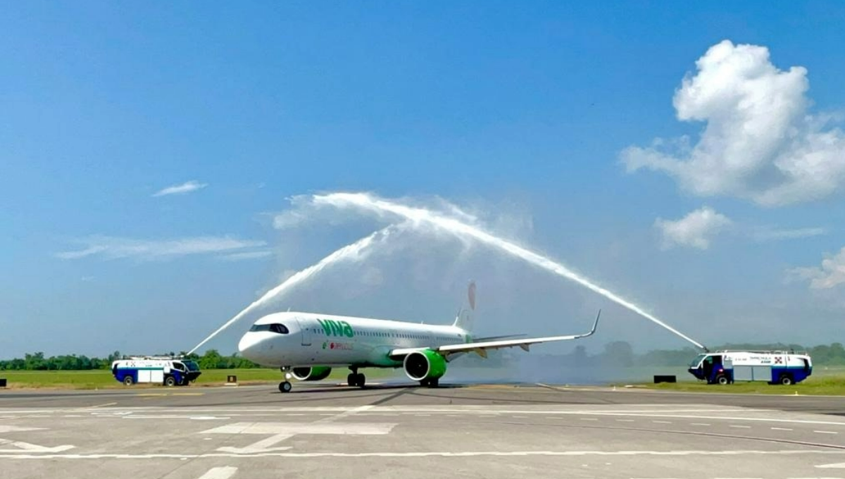 VivaAerobus anuncia nuevo vuelo del AIFA a Chetumal en el Tianguis Turístico 2024 en Acapulco