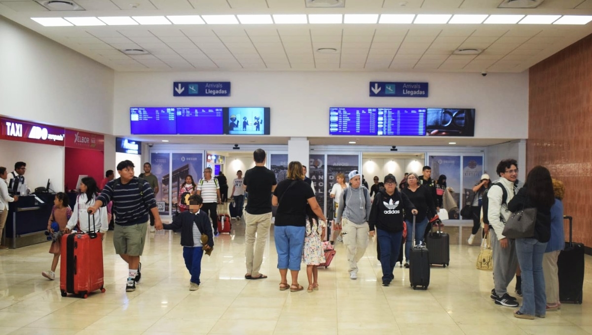 Aeropuerto de Mérida registra 42 vuelos este domingo 14 de abril