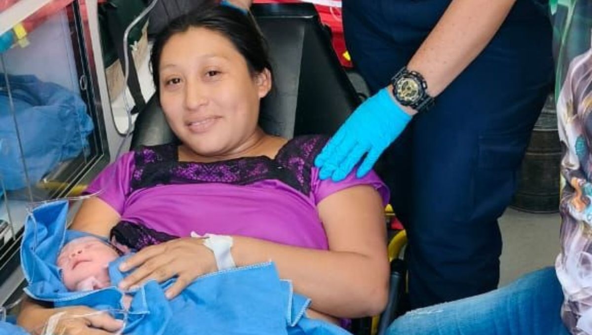 Realizan labor de parto en ambulancia de la SSP, en Halachó, Yucatán