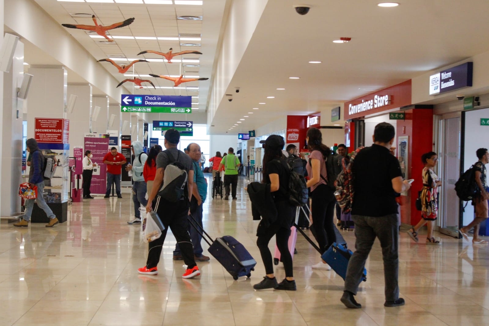 La movilidad de pasajeros en el Aeropuerto de Mérida se mantiene alta este martes