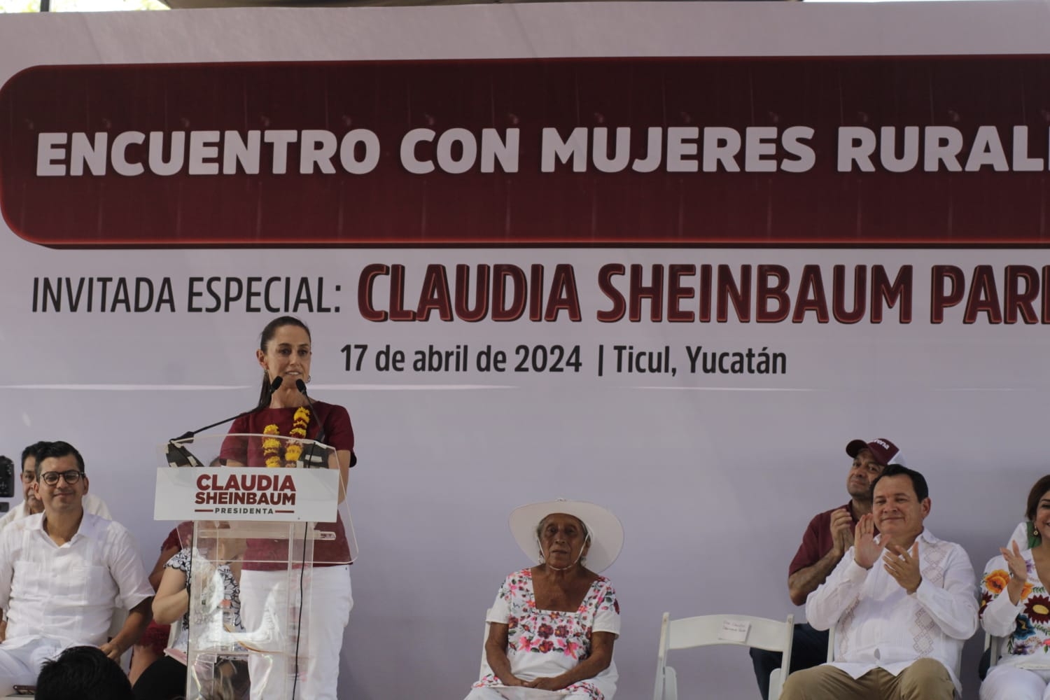 Claudia Sheinbaum destaca la atención a artesanas y emprendedoras de Ticul, Yucatán