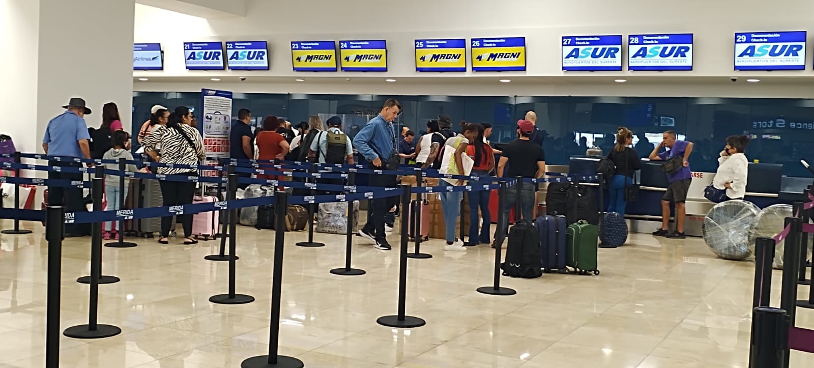 Aeropuerto de Mérida registra siete vuelos atrasados y uno cancelado este viernes