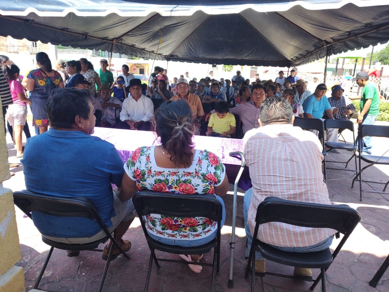 En una reunión, los activistas asumieron la responsabilidad de velar por la defensa del agua y las tierras de Kinchil