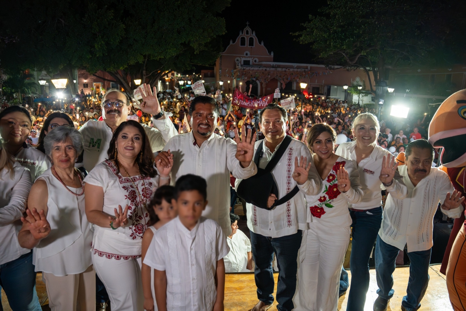 Más de 15 mil personas respaldan a la 4T con Joaquín Díaz Mena en Yucatán