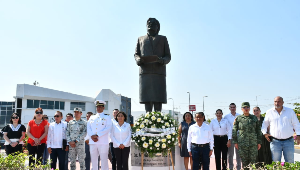 ilustre campechana, ejemplo de educación