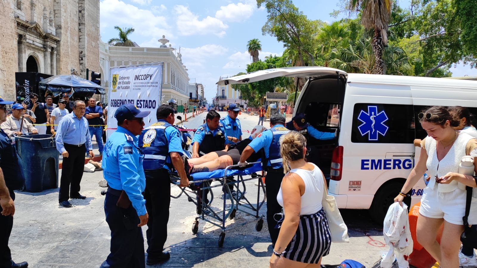La mujer fue llevada a un hospital de Mérida