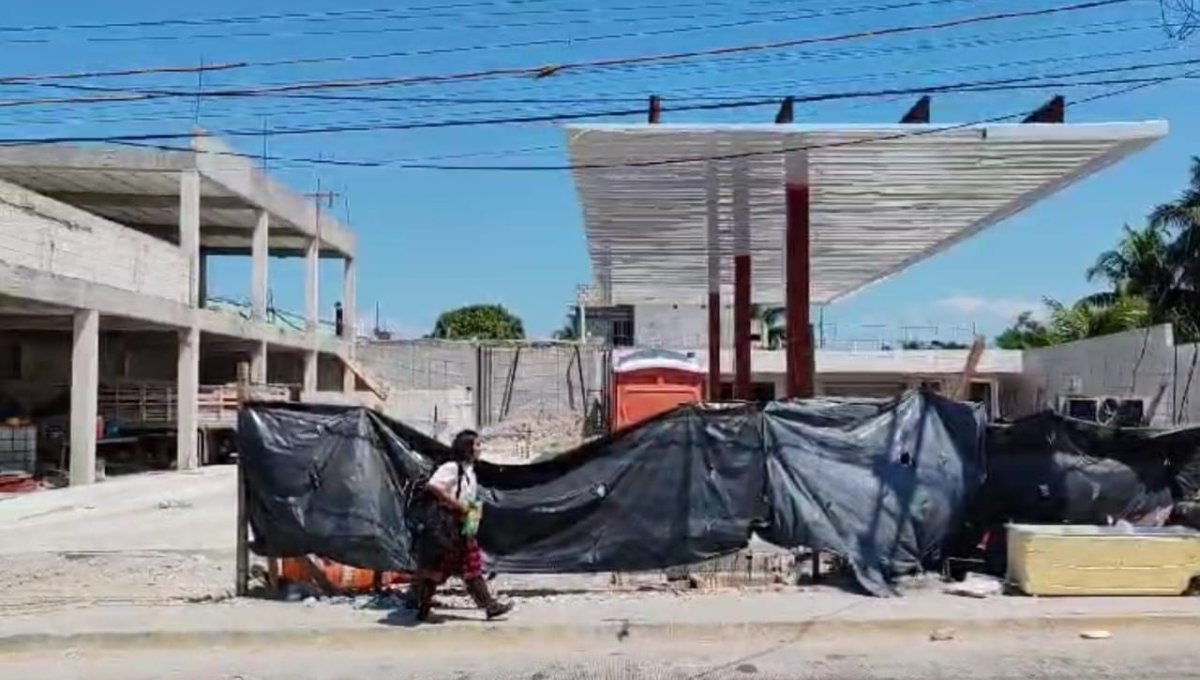 Ciudad del Carmen: Por incumplimiento en normas, paran construcción de gasolinera