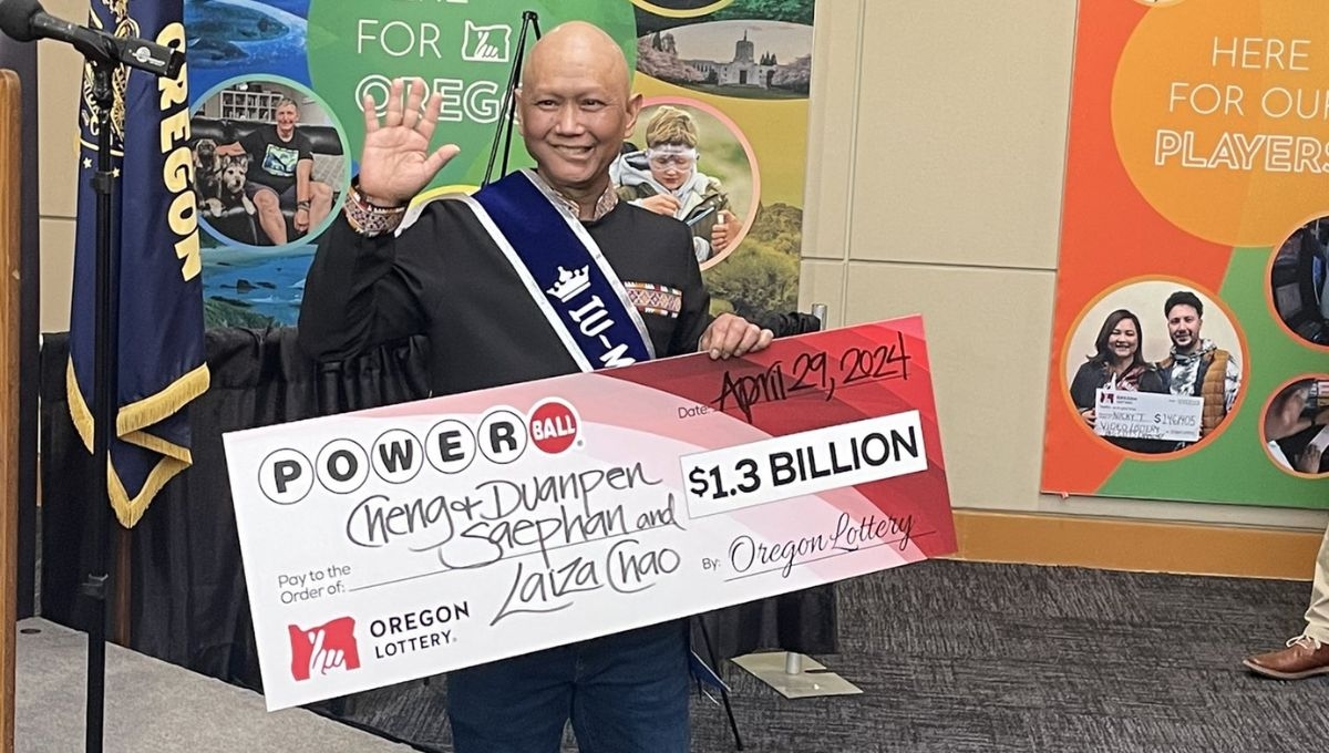 Cheng “Charlie” Saephan gana más de mil millones de dólares en la lotería