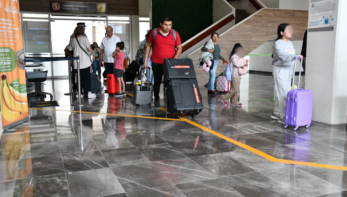 Menores en Campeche deben cumplir con requisitos para viajar solo en avión
