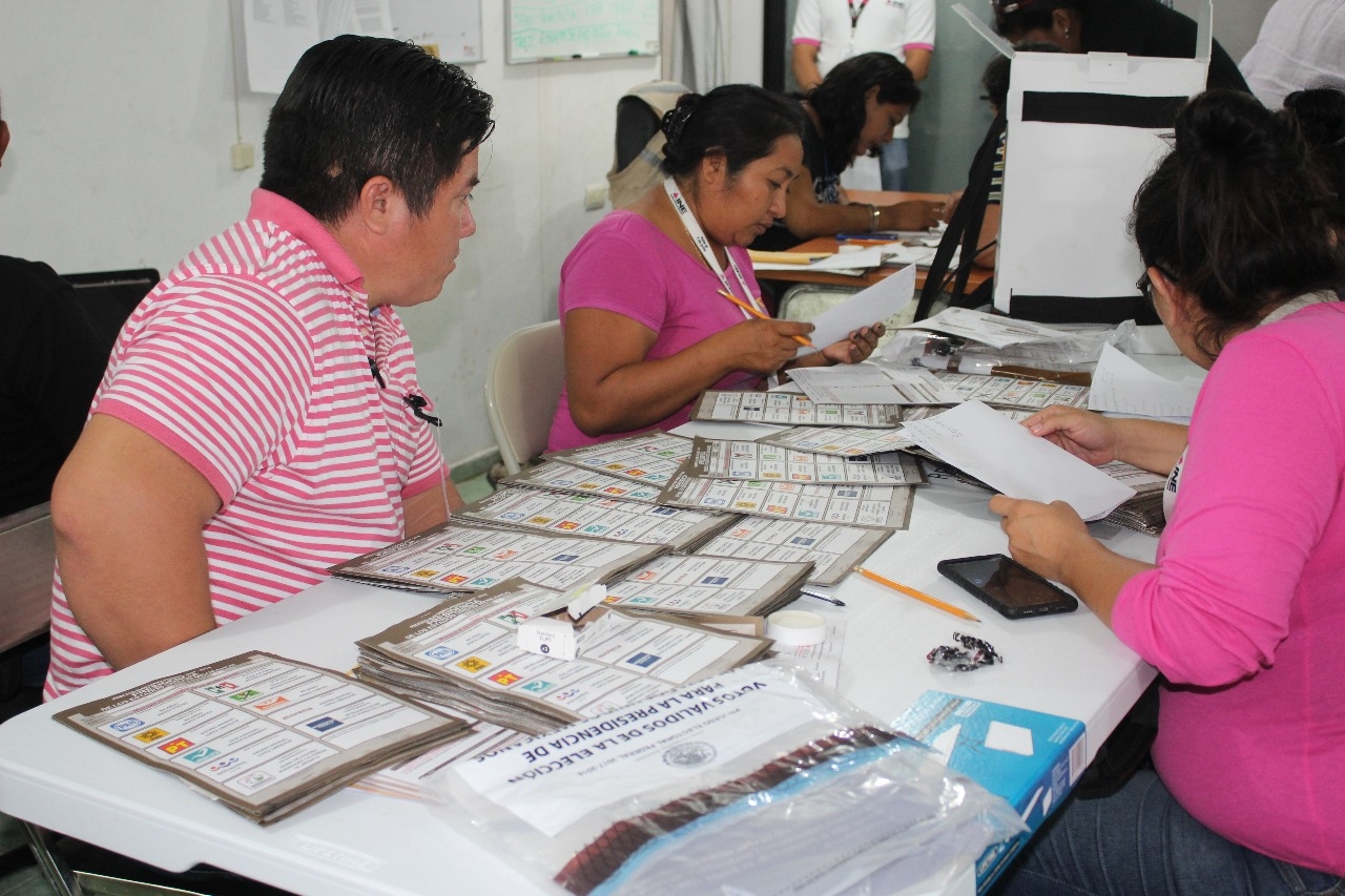 Emiten la convocatoria para que los yucatecos apoyen en el PREP