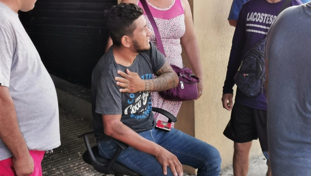 Joven resulta lesionado en choque de dos motocicletas en Ciudad del Carmen