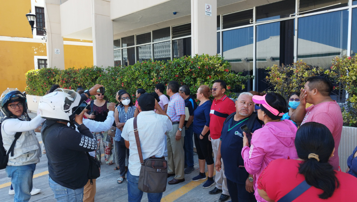 Enfermeros de Campeche se manifiestan; exigen el pago de un bono por el Día del Empleado Estatal