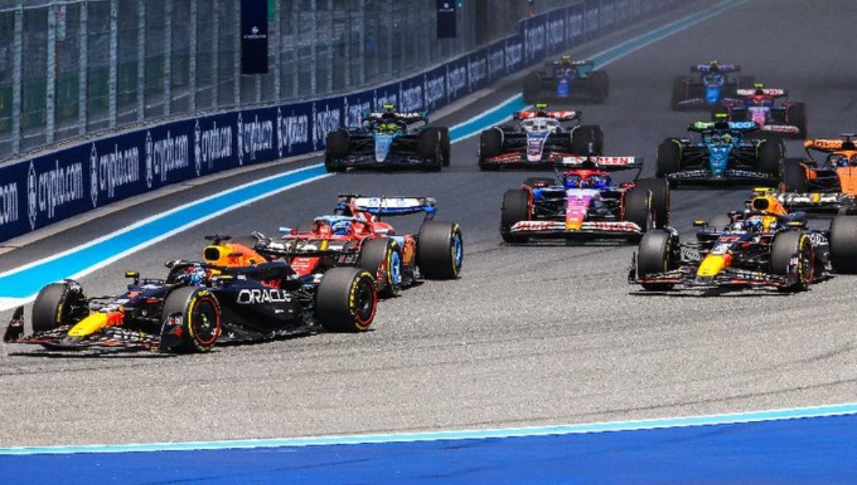Max Verstappen domina el Sprint en Miami y Checo Pérez se queda con el tercer lugar