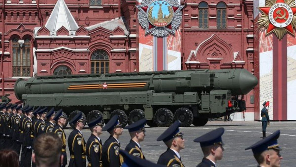 El presidente de Rusia ha dado órdenes para que se realicen ejercicios nucleares en respuesta a recientes declaraciones de líderes occidentales sobre la posible intervención militar en Ucrania