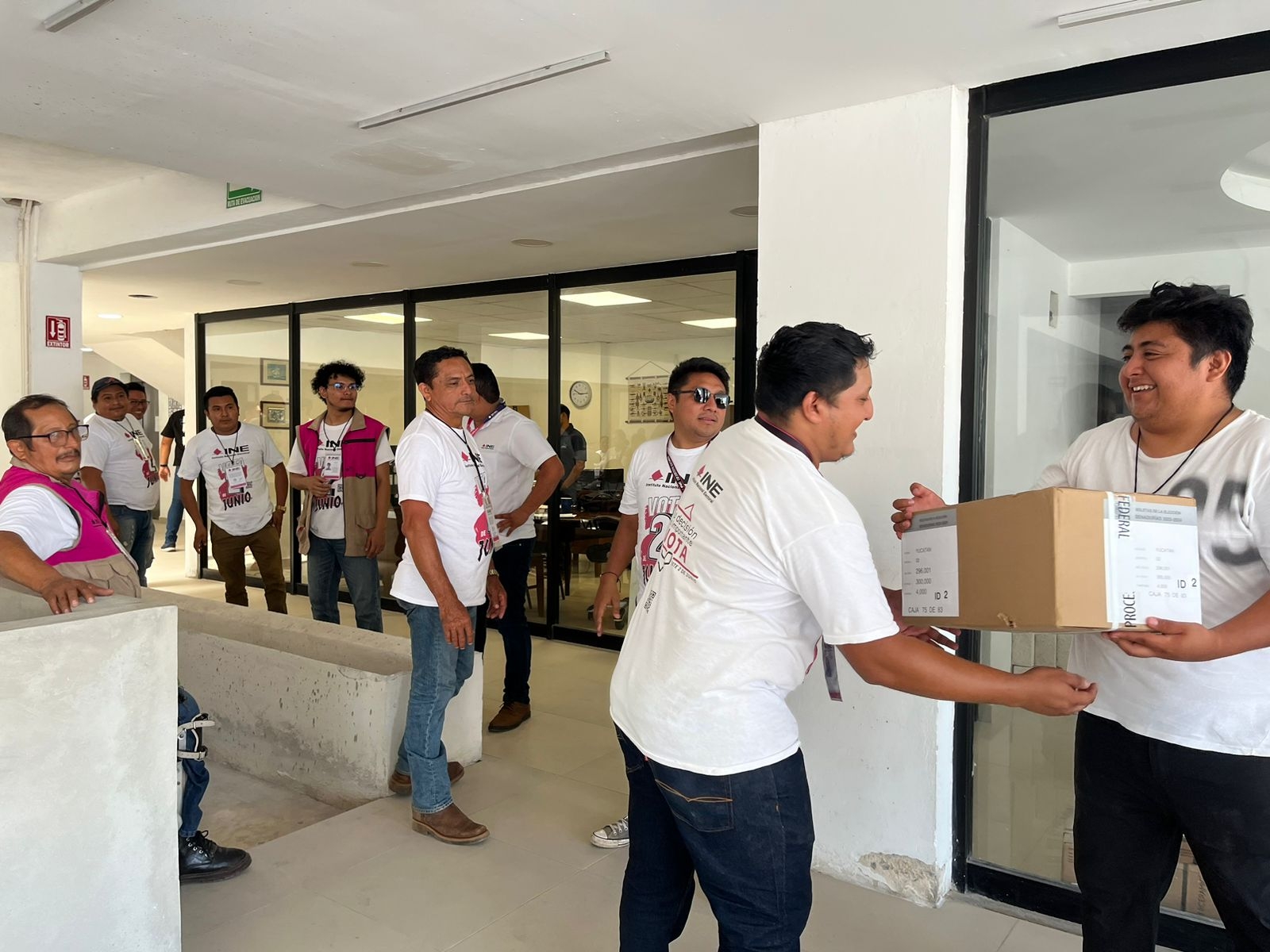 Personal del INE se encargó de movilizar el material electoral en Progreso