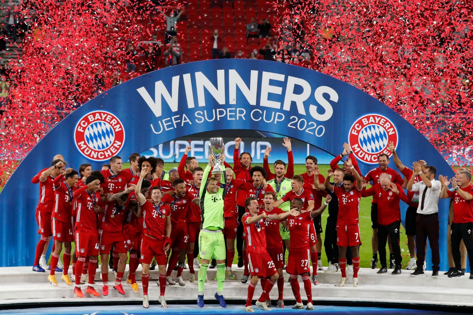 Bayern Múnich, campeón de la Supercopa de Europa; vence 2-1 al Sevilla ...
