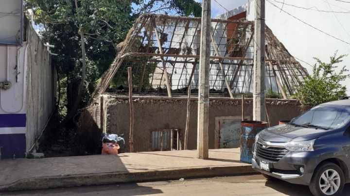Vecinos se quejan por predio baldío en José María Morelos