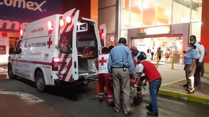 Mujer acaba en el hospital por crisis nerviosa en Ciudad del Carmen