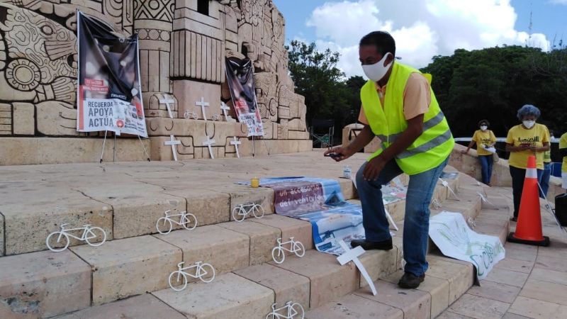 Hacen minuto de silencio por víctimas de accidentes de tráfico en Yucatán