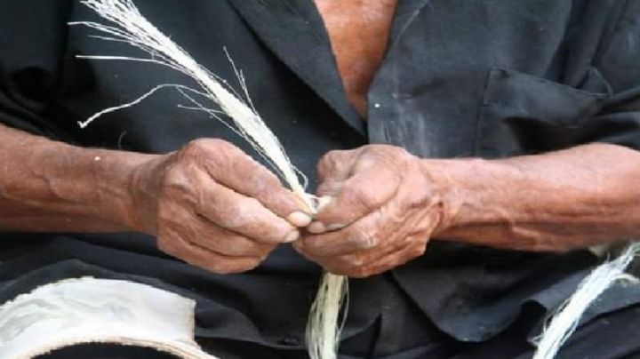 Elaboración de artesanías de henequén, actividad olvidada en Felipe Carrillo Puerto