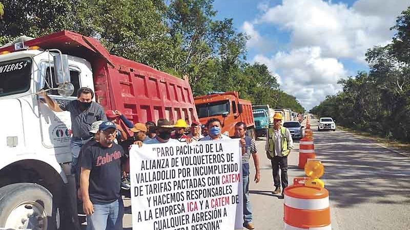 Volqueteros paran labores del Tren Maya por falta de pago en Valladolid