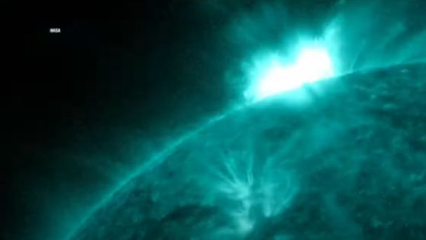 NASA capta espectacular explosión solar dirigida hacia la Tierra (Video) |  PorEsto