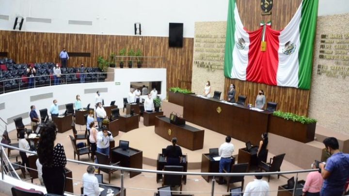 Marco Rodríguez, diputado del PRI casi se desvanece en sesión del Congreso