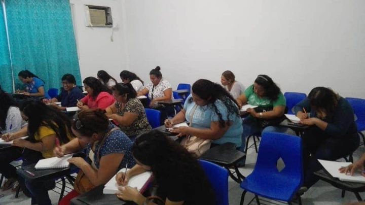 Maestros reciben capacitación para modelo híbrido de educación en Campeche