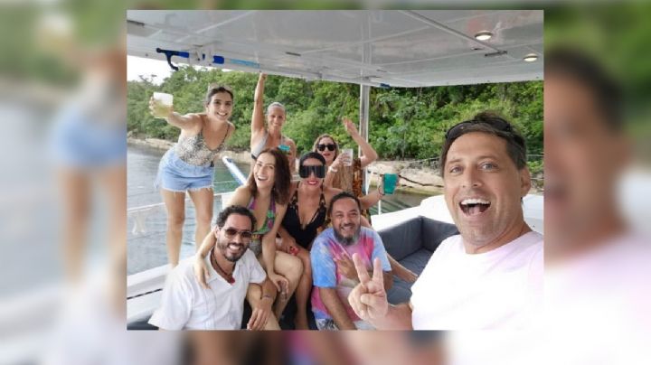 Exhiben al senador Raúl Paz de fiesta con famosos y sin cubrebocas en la Riviera Maya