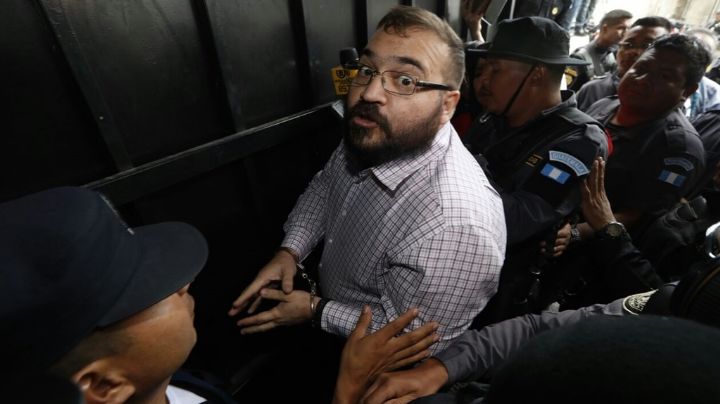 Javier Duarte enfrenta nueva orden de aprehensión por desaparición de David Lara