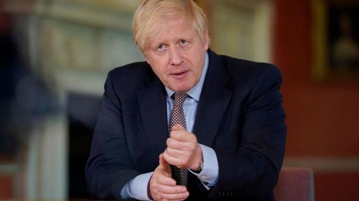Al estilo de Terminator, Boris Johnson se despide del Parlamento británico