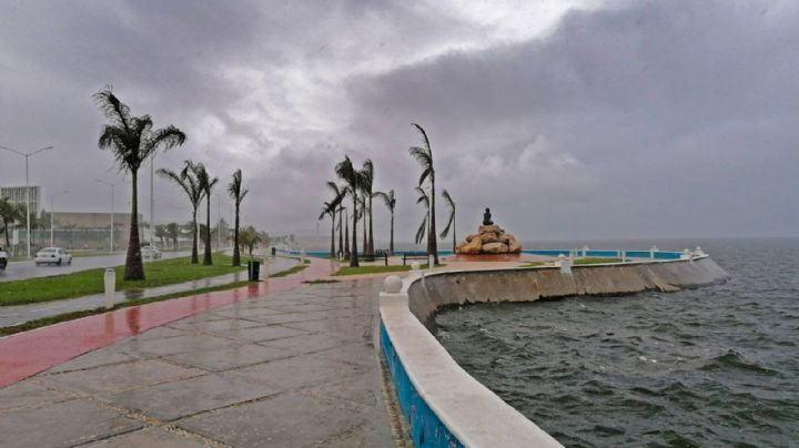 Huracán Lisa mantiene en alerta a 9 de 13 municipios de Campeche