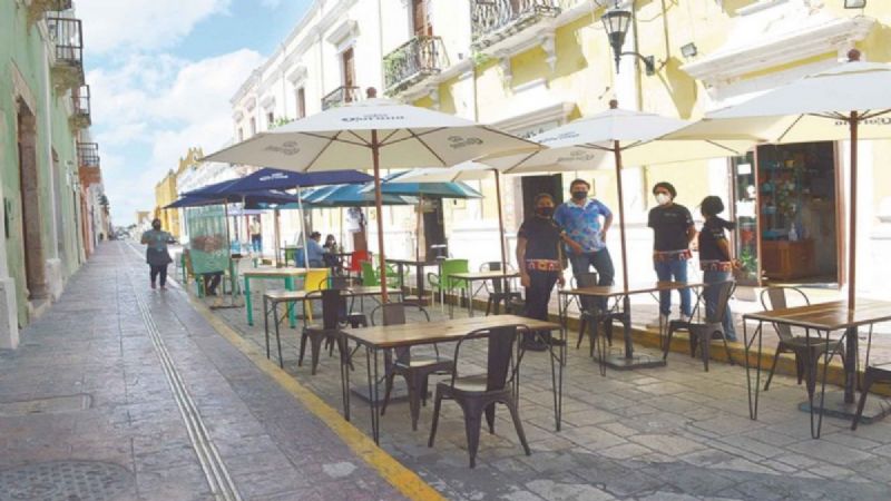 Con nuevo reglamento, controlarán la venta de cerveza en el Centro Histórico de Campeche