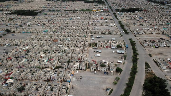 Habitantes de Cancún invierten hasta 50 mil pesos para asegurar sus casas